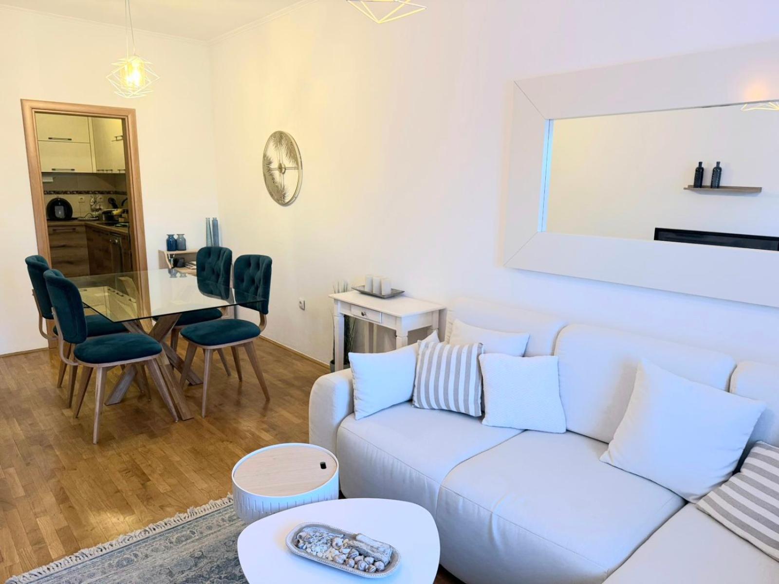 בודווה Agua Mare Apartment מראה חיצוני תמונה